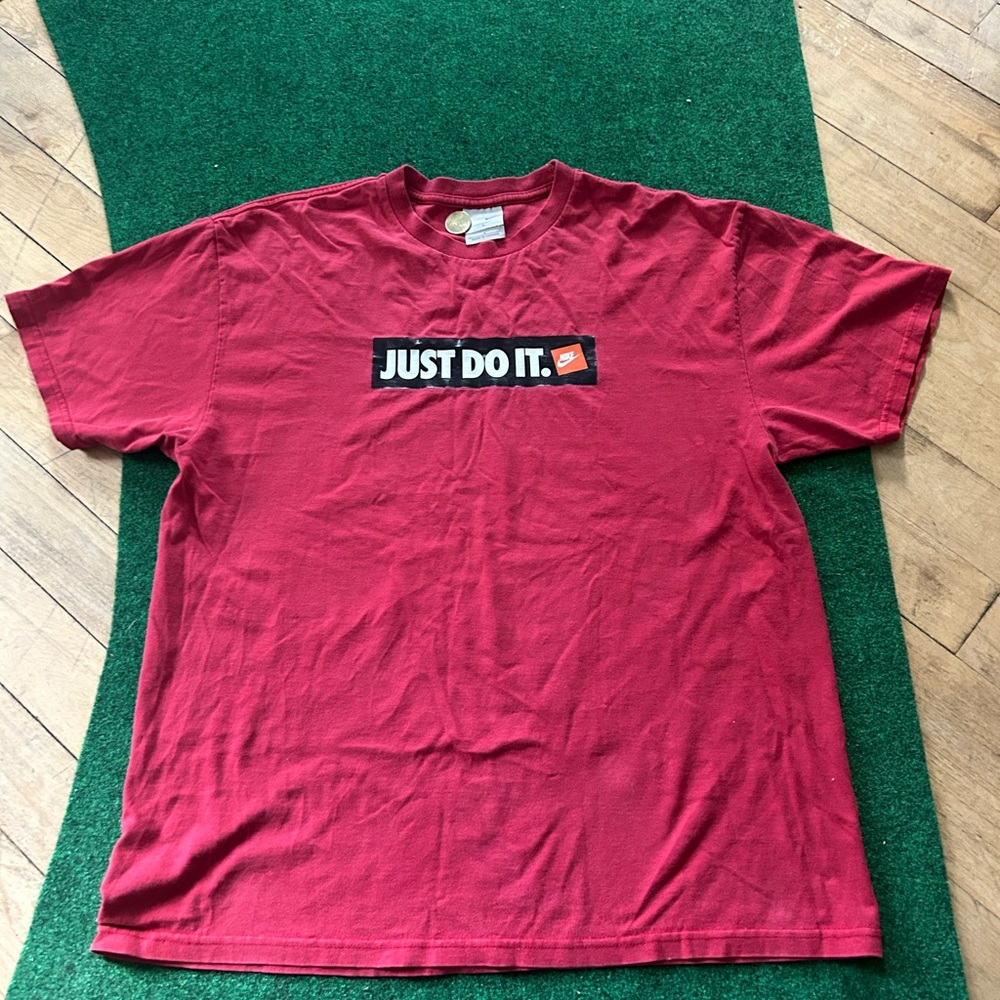 Nike Men's Dark Red 'Just Do It.' Logo Tee